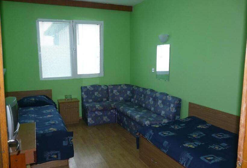 이코노이 4인룸, Family Hotel Balchik