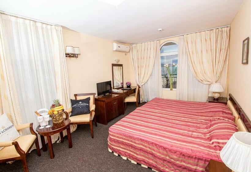 סוויטת ג'וניור, Princess Residence