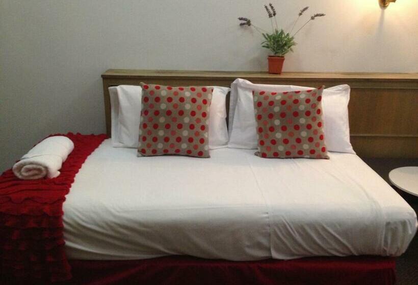 스탠다드 룸, Burkes Hotel Motel