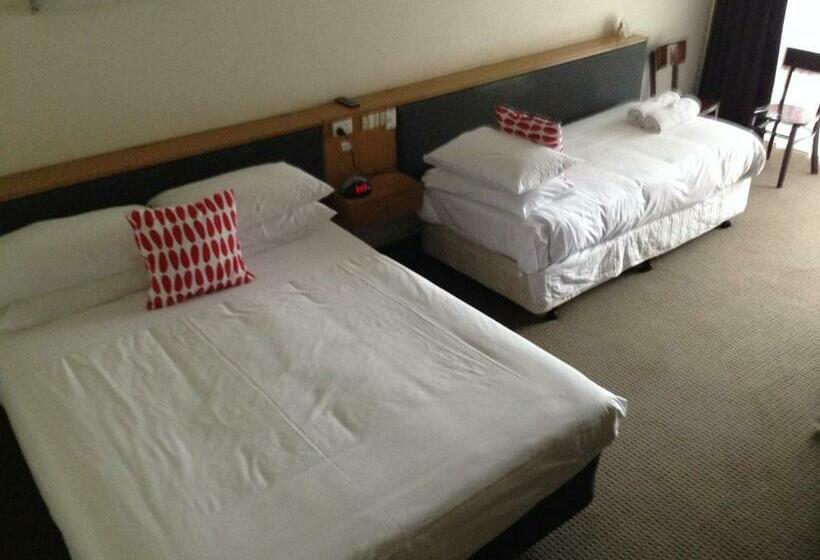 스탠다드 룸, Burkes Hotel Motel