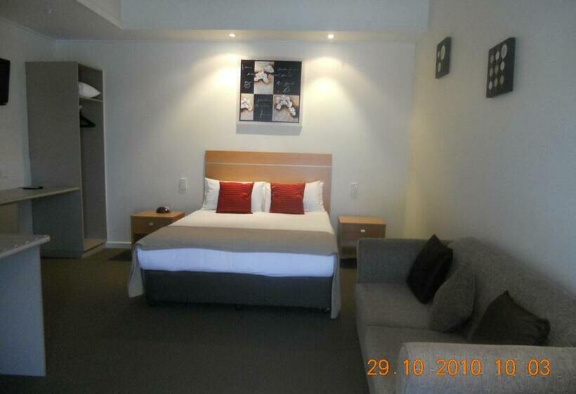 수피리어 룸, Burkes Hotel Motel