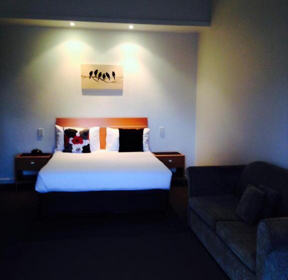 수피리어 룸, Burkes Hotel Motel