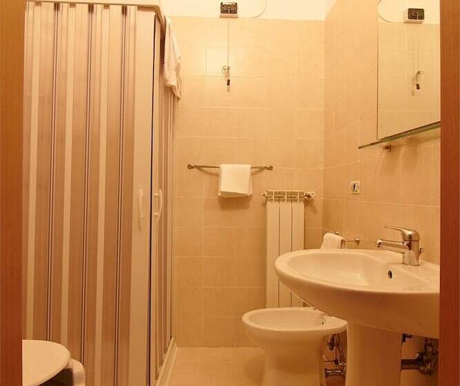 Четырехместный Номер Economy, Albergo Villa Bianca