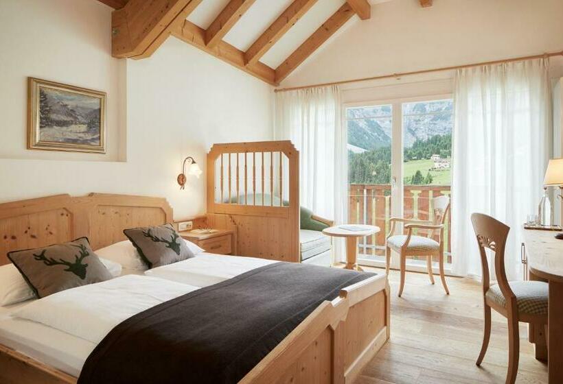 חדר סטנדרט לשלושה עם מרפסת, Bella Vista