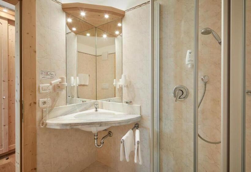Трехместный Номер Базовый, Bella Vista