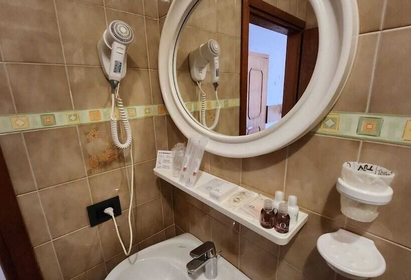 اتاق لوکس, Inter Hotel B&b