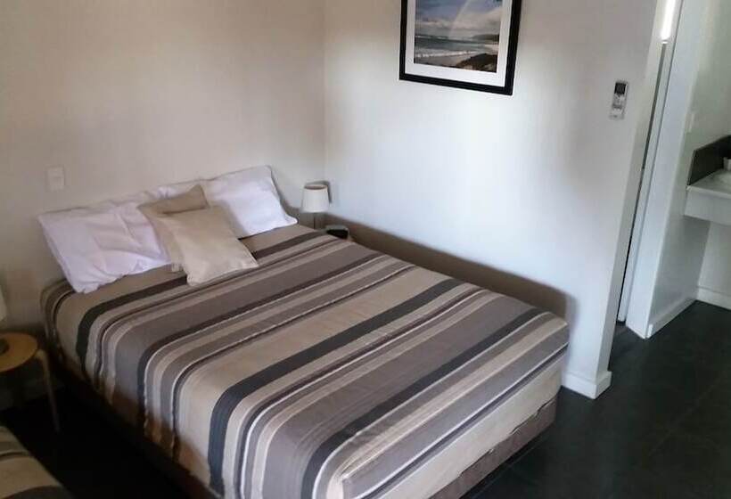 Номер Стандарт, Tweed River Motel