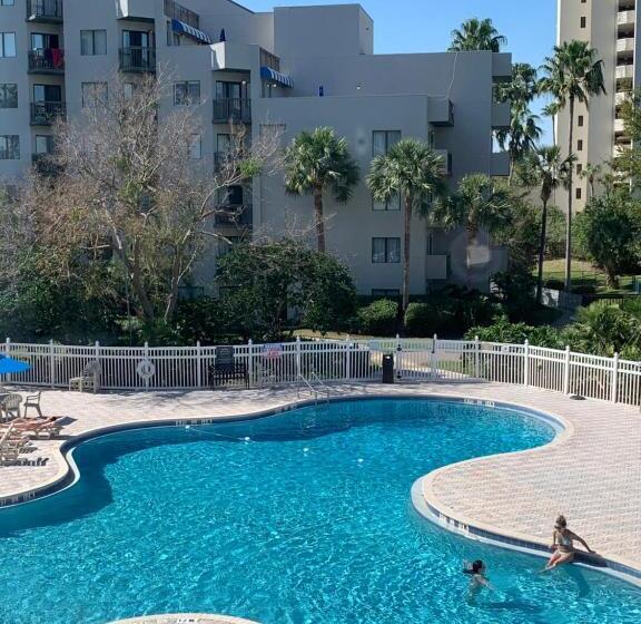 Standard studio with lake view, Great Location Studio Pool/lake View Orlando I Drive