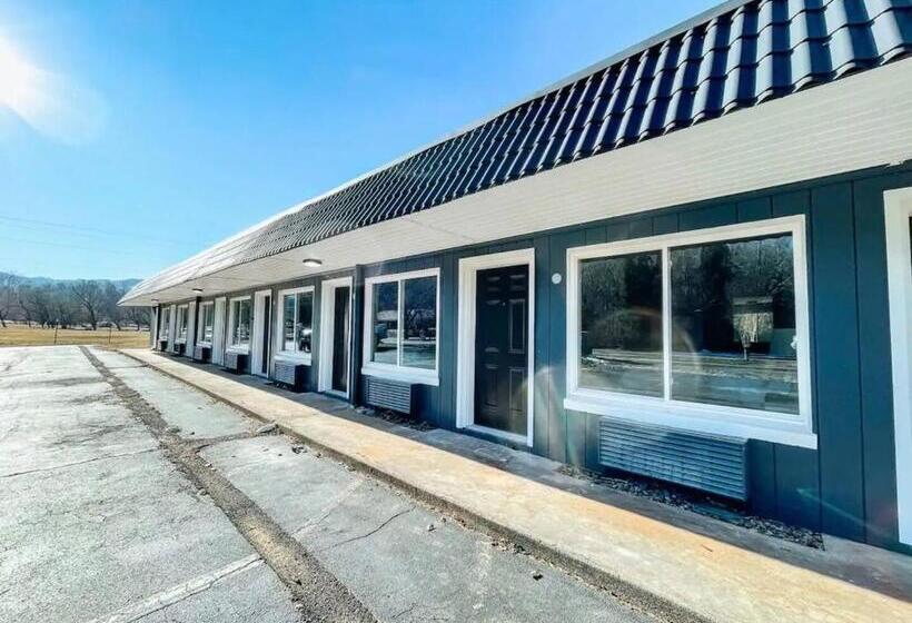 标准工作室, Meadow Room At The Trailblazer Unit 2