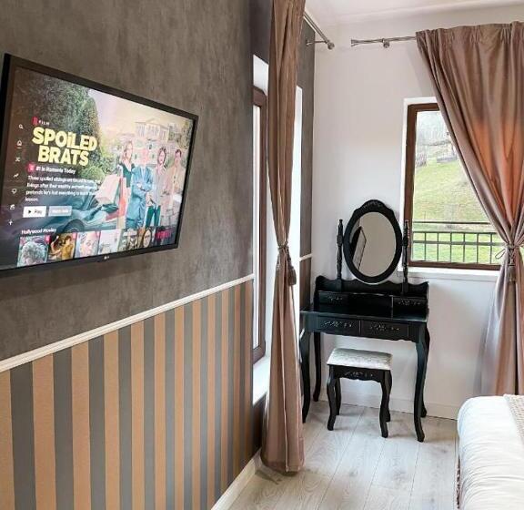 Стандартный Номер Кровать Кинг, Regal Bran