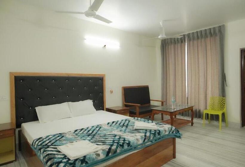 Номер Deluxe Вид на Море Боковой, Tarangamala On Beach