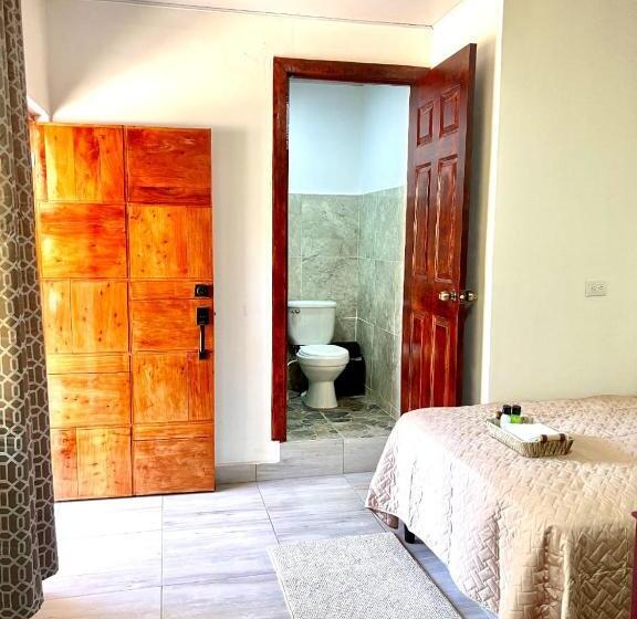 Четырехместный Номер Стандарт, Mayara Hostal