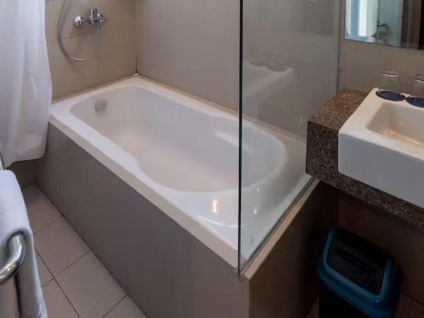 스위트, Mactan Newtown Condo With Free Airport Pickup