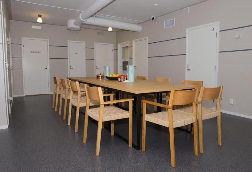 Номер Стандарт Совместная Ванная, Britz Hostel