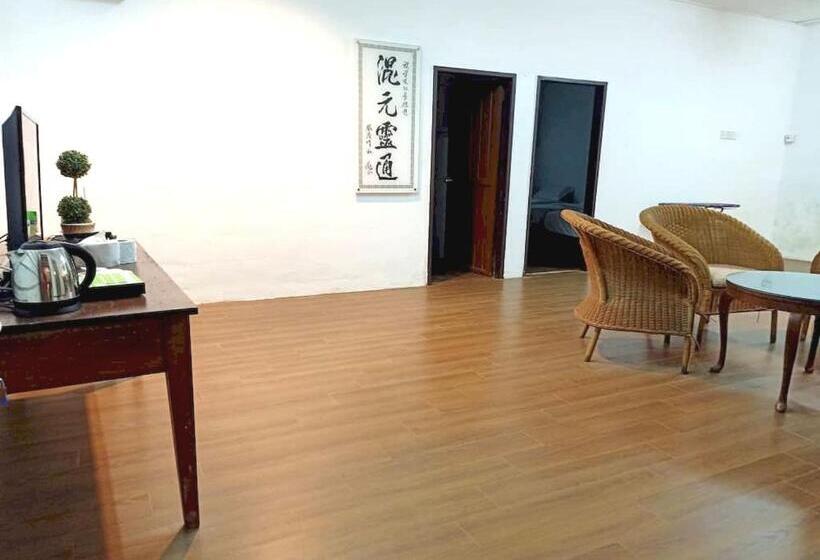 Люкс Премиум, Oyo 90971 Pollock Homestay