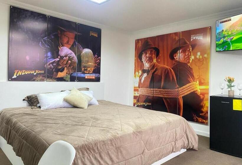 스탠다드 룸, Broadway Suites