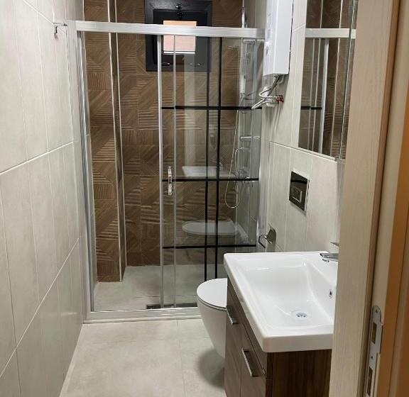 Номер Стандарт, Lazmaris Suit
