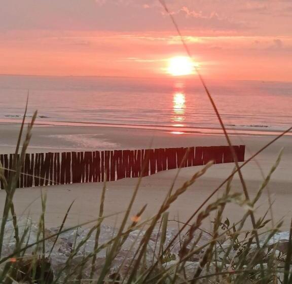 Номер Стандарт, Sangatte Guest House   Studio Room Sunset   Seafront