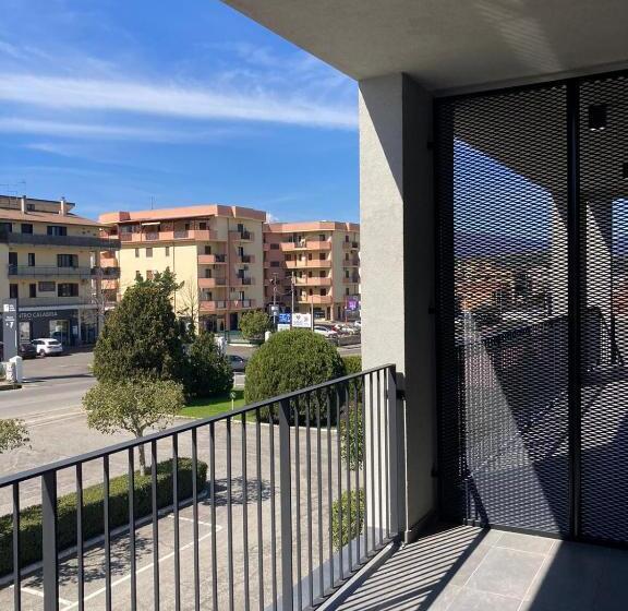 Студио Стандарт с Балконом, Itinera Home Residence