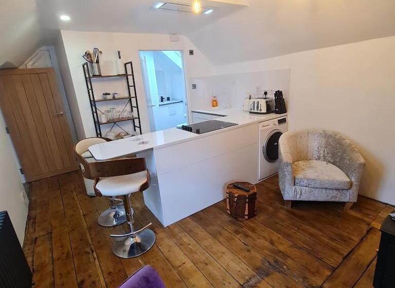 Номер Стандарт, Ness City Cottage   Attic Apartment
