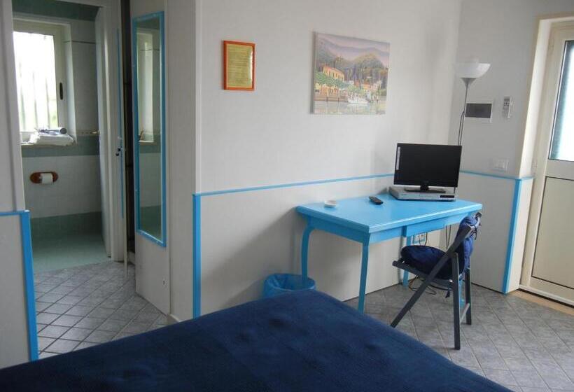 Четырехместный Номер Стандарт Вид на Сад, B&b Villa Evelina