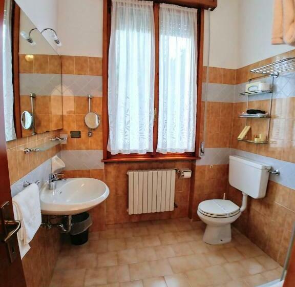 اتاق استاندارد, Albergo Carancini