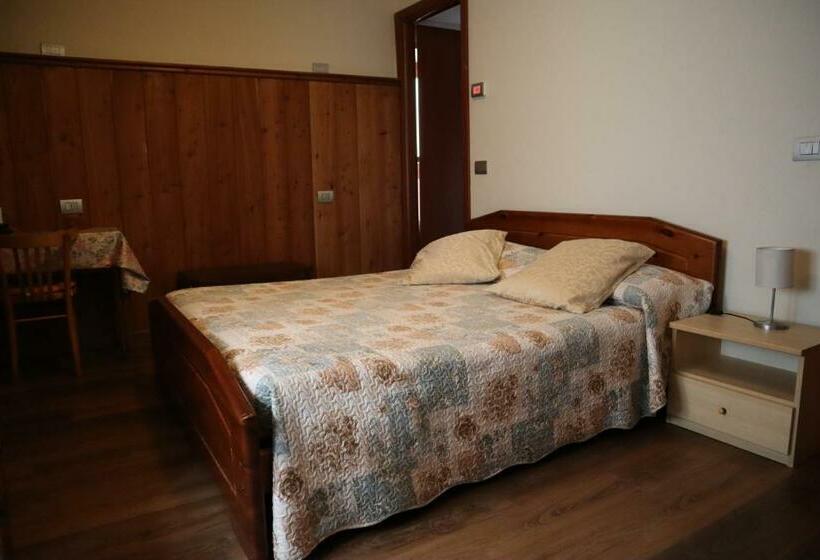 Классический Номер, Albergo Del Ponte