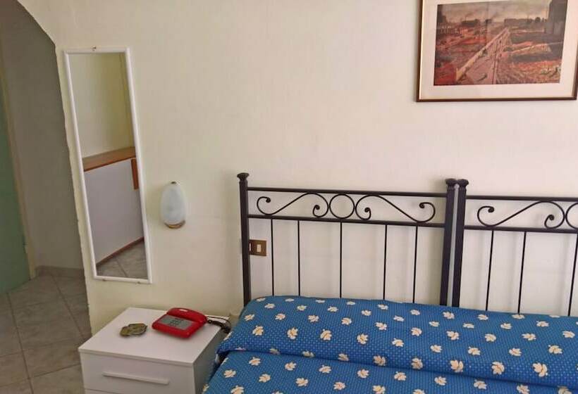 Номер Стандарт, Albergo Golfo