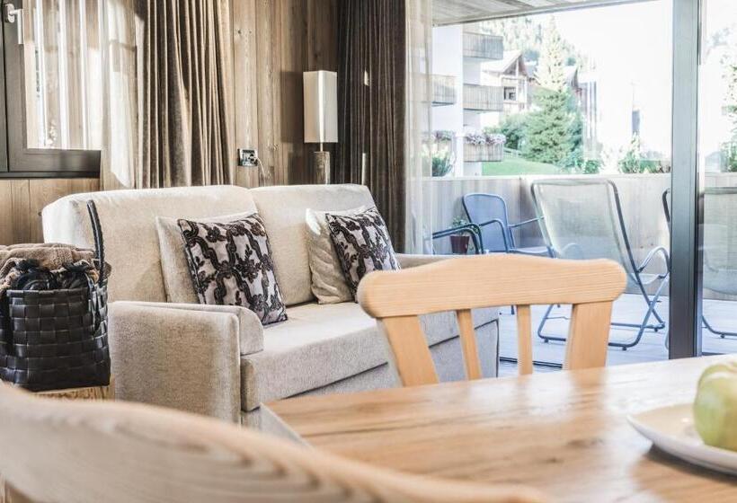 Люкс, Chalet S   Dolomites Design   Adults Recommended