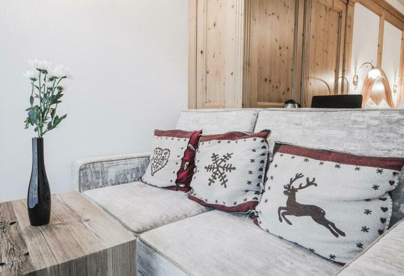 Номер Стандарт, Chalet S   Dolomites Design   Adults Recommended