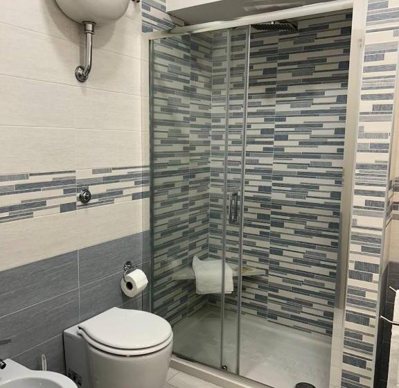 Четырехместный Номер Стандарт, B&b La Ginestra