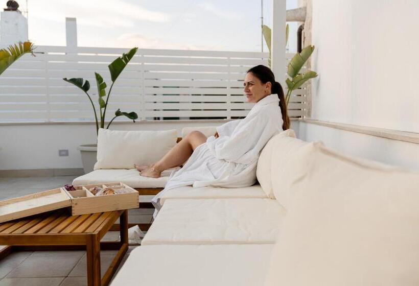 Suite with Terrace, Aurluna Luxury Suites