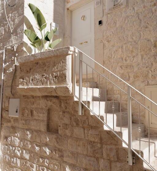 سوئیت با وان آب گرم, Aurluna Luxury Suites