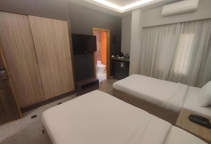اتاق لوکس با چشم‌انداز شهر, Al Dora Boutique