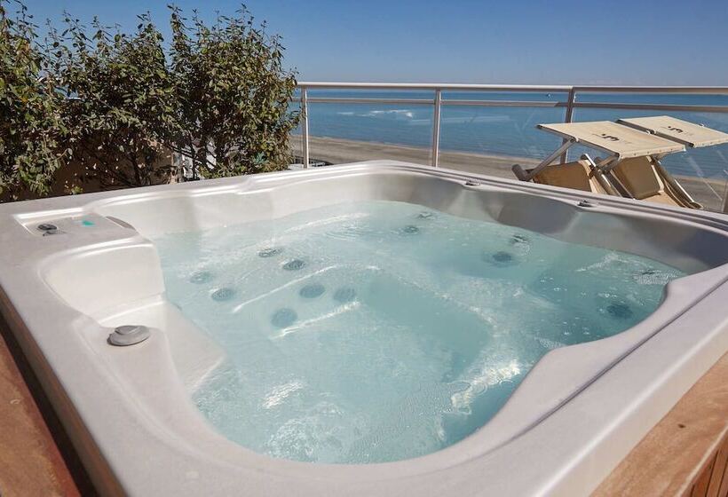 Полулюкс Вид на Море, Bellettini