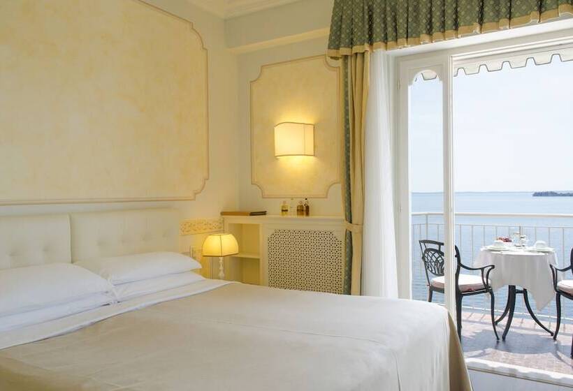 Люкс Повышенной Комфортности, Villa Florida & Suite Apartments