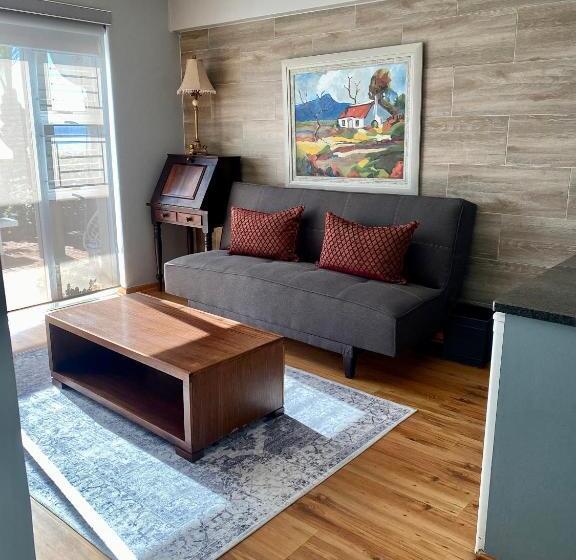 Семейный Номер, 3coloursblue Guest House