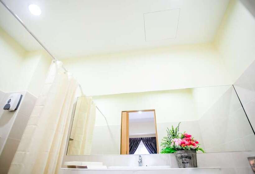 غرفة ديلوكس عائلية, Rj Hotel Kulai