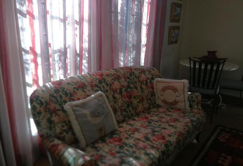套房带园景, The Rose Cottage B&b