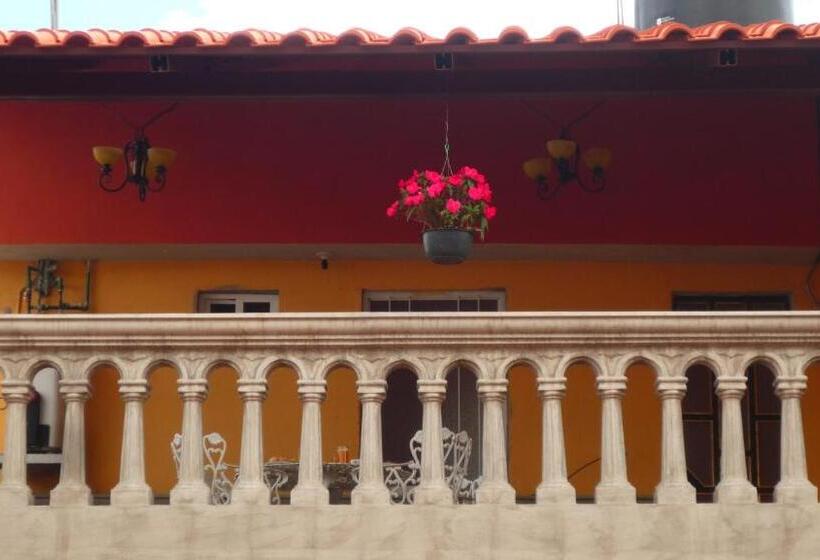キングサイズベッドのスタンダードルーム, Hostal Quinto Sol Huamantla