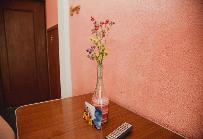 キングサイズベッドのスタンダードルーム, Hostal Quinto Sol Huamantla