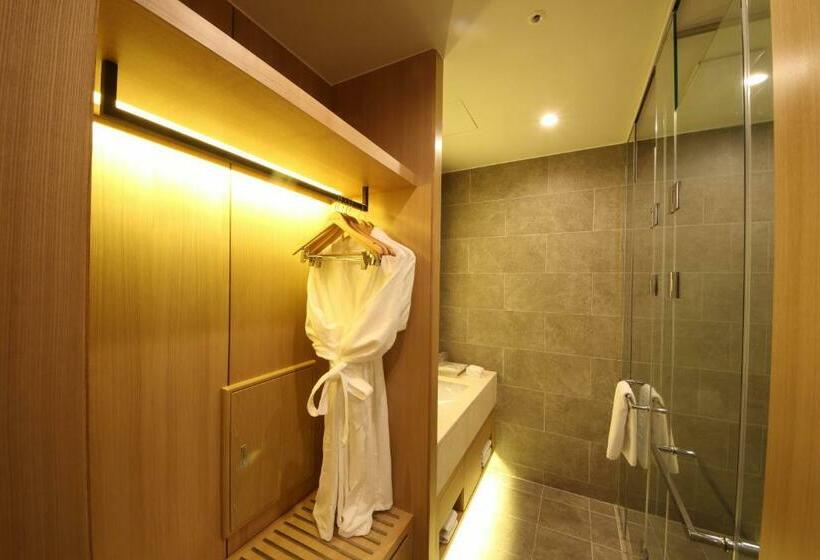 اتاق استاندارد, Benikea The H