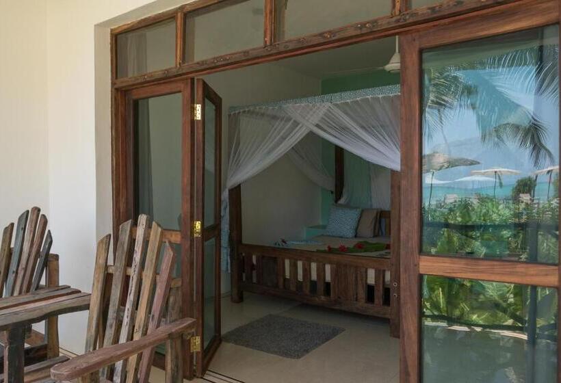 Люкс Вид на Море, Reef & Beach Resort   Spa Jambiani