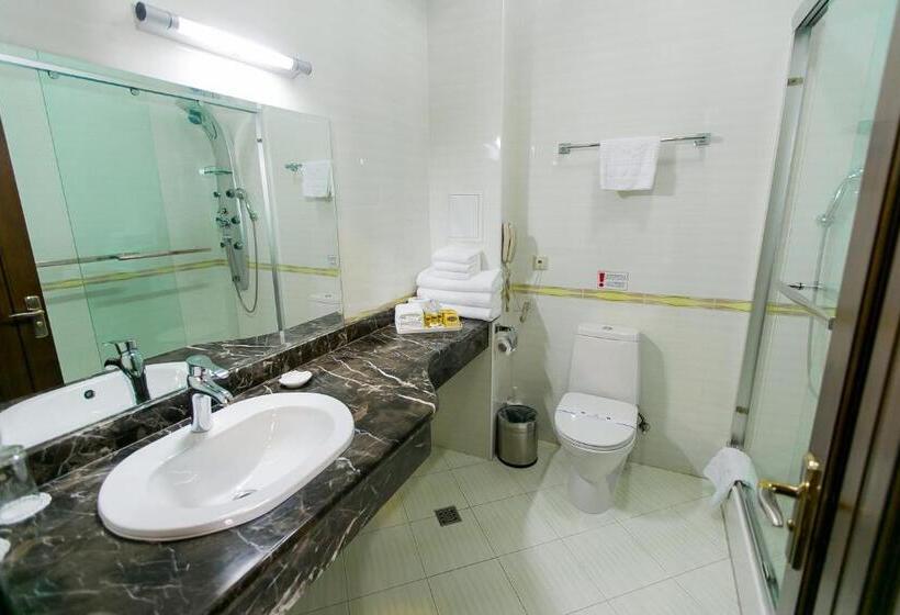 سوئیت جونیور خانوادگی, Allureinn Hotel And Spa