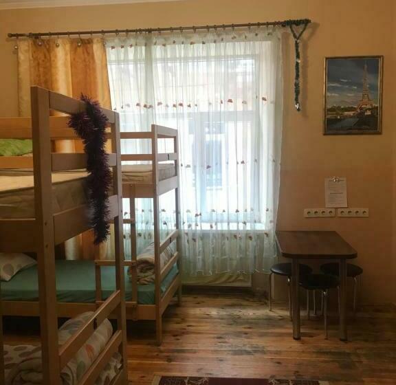 Economy Quadruple Room, Bandera Hostel