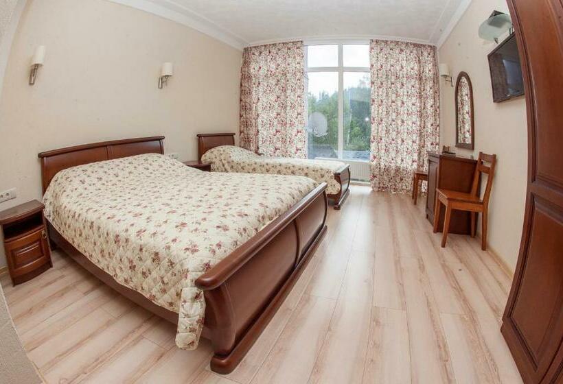 家庭间, Villa Provans