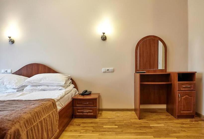 Люкс, Resort Hotel Karpaty