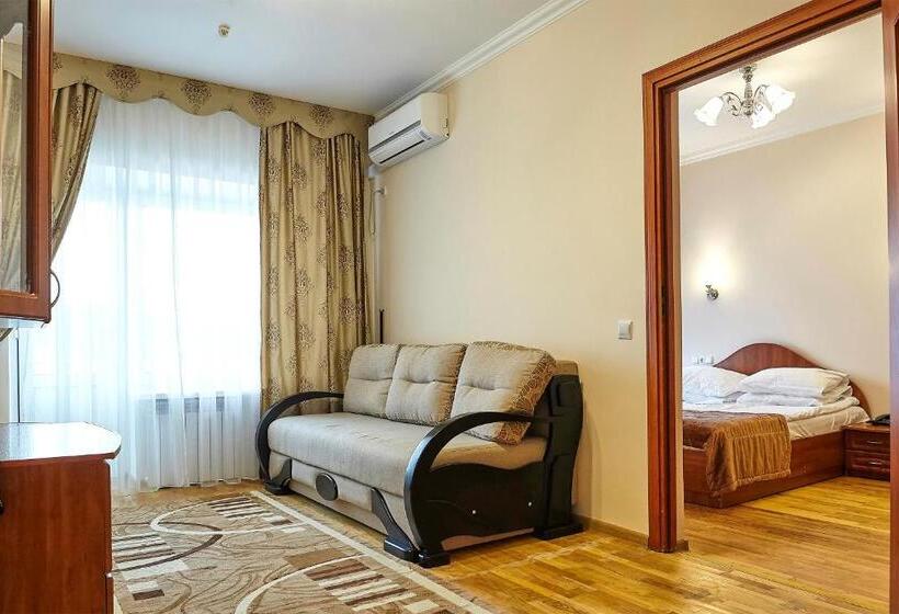 Люкс, Resort Hotel Karpaty