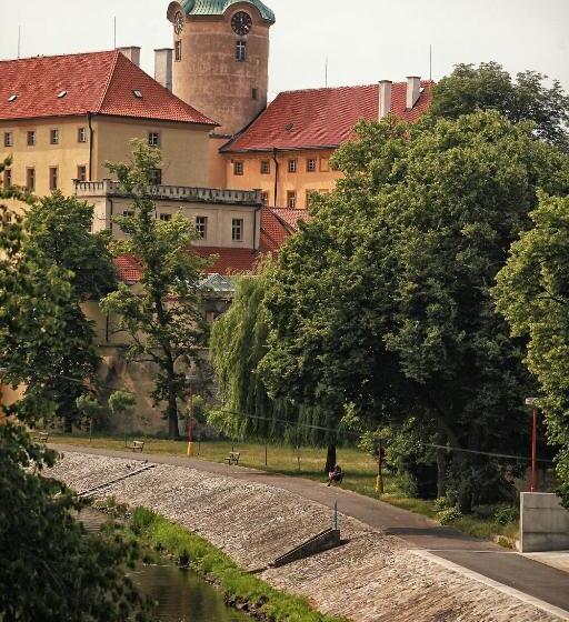 阁楼房, Penzion Dobré časy