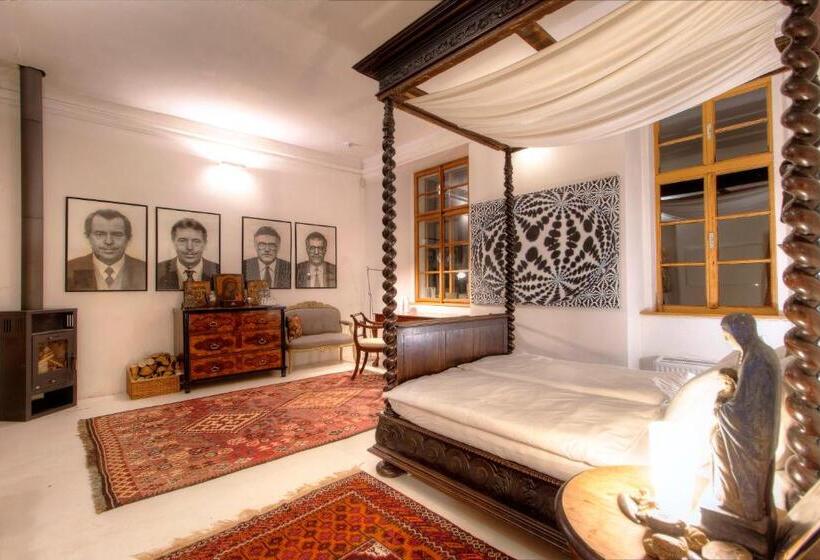 Номер Deluxe, Chateau Třebešice
